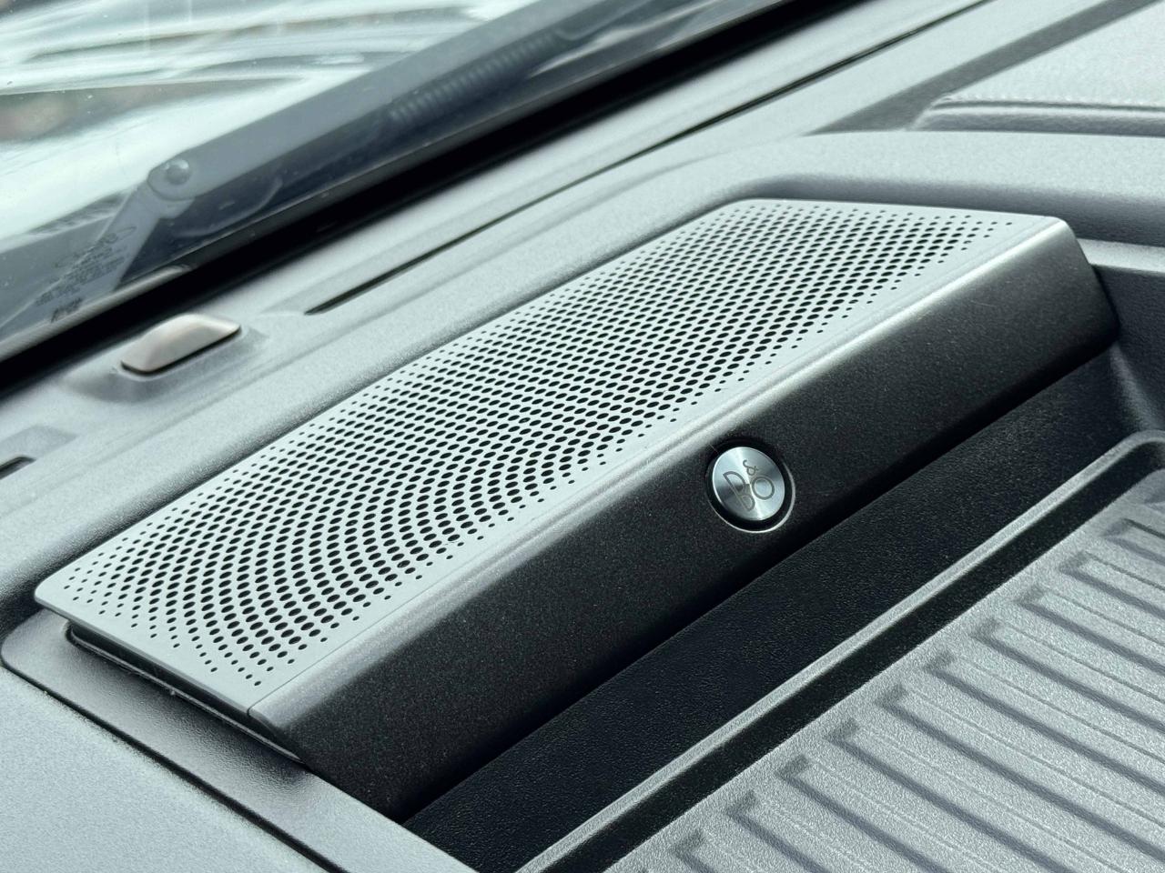 Ford Super Duty F-350 DRW  2021