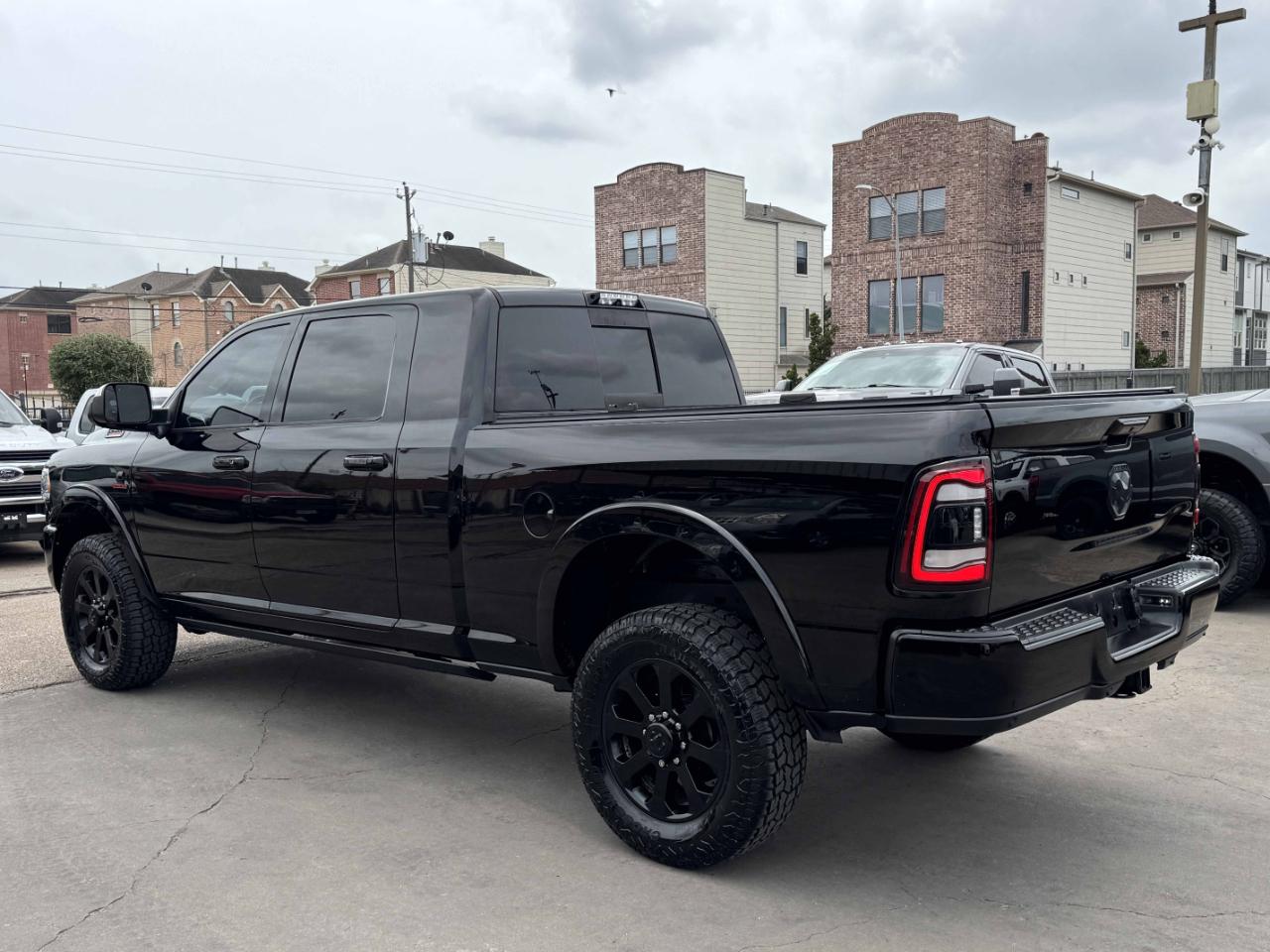 RAM 2500 Laramie Mega Cab 4WD 2020