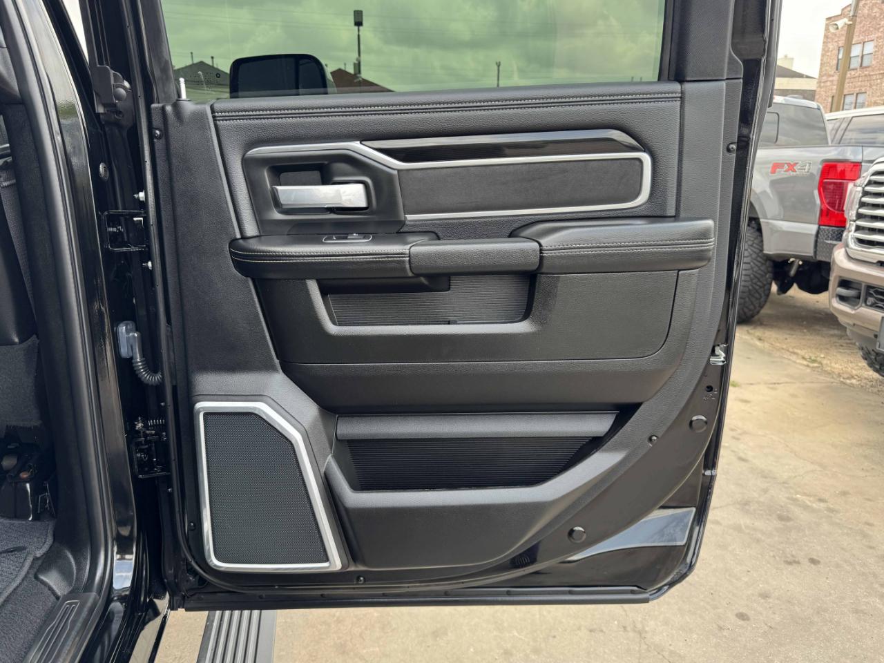 RAM 2500 Laramie Mega Cab 4WD 2020