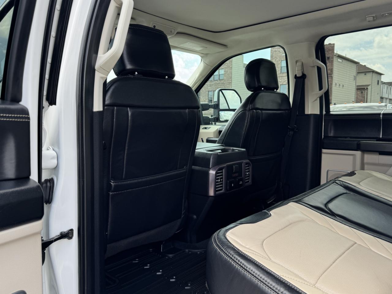 Ford Super Duty F-350 DRW  2020