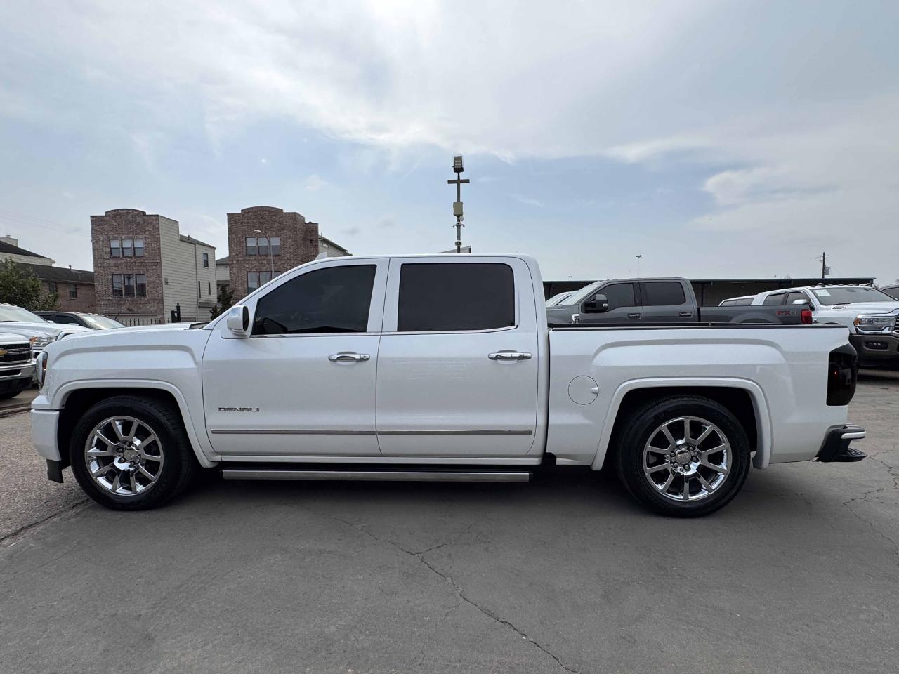 GMC Sierra 1500 Denali Crew Cab 2WD 2018