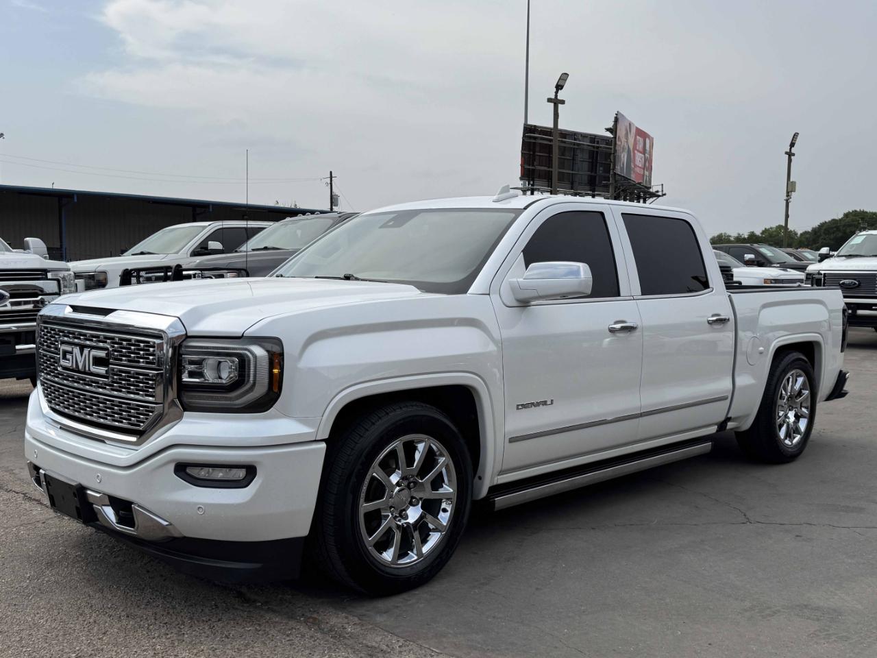 GMC Sierra 1500 Denali Crew Cab 2WD 2018