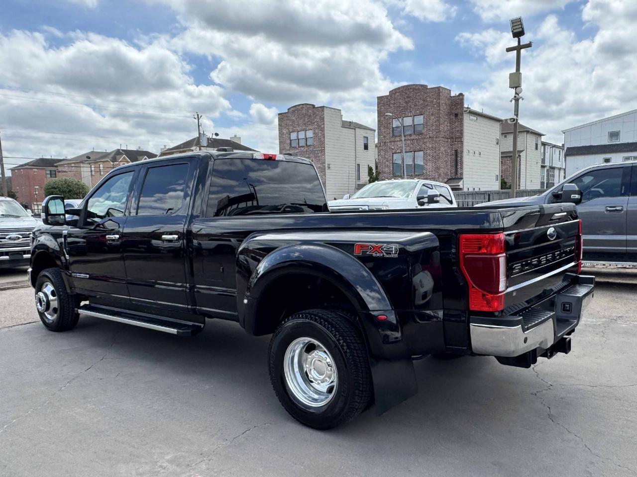 Ford Super Duty F-350 DRW  2022