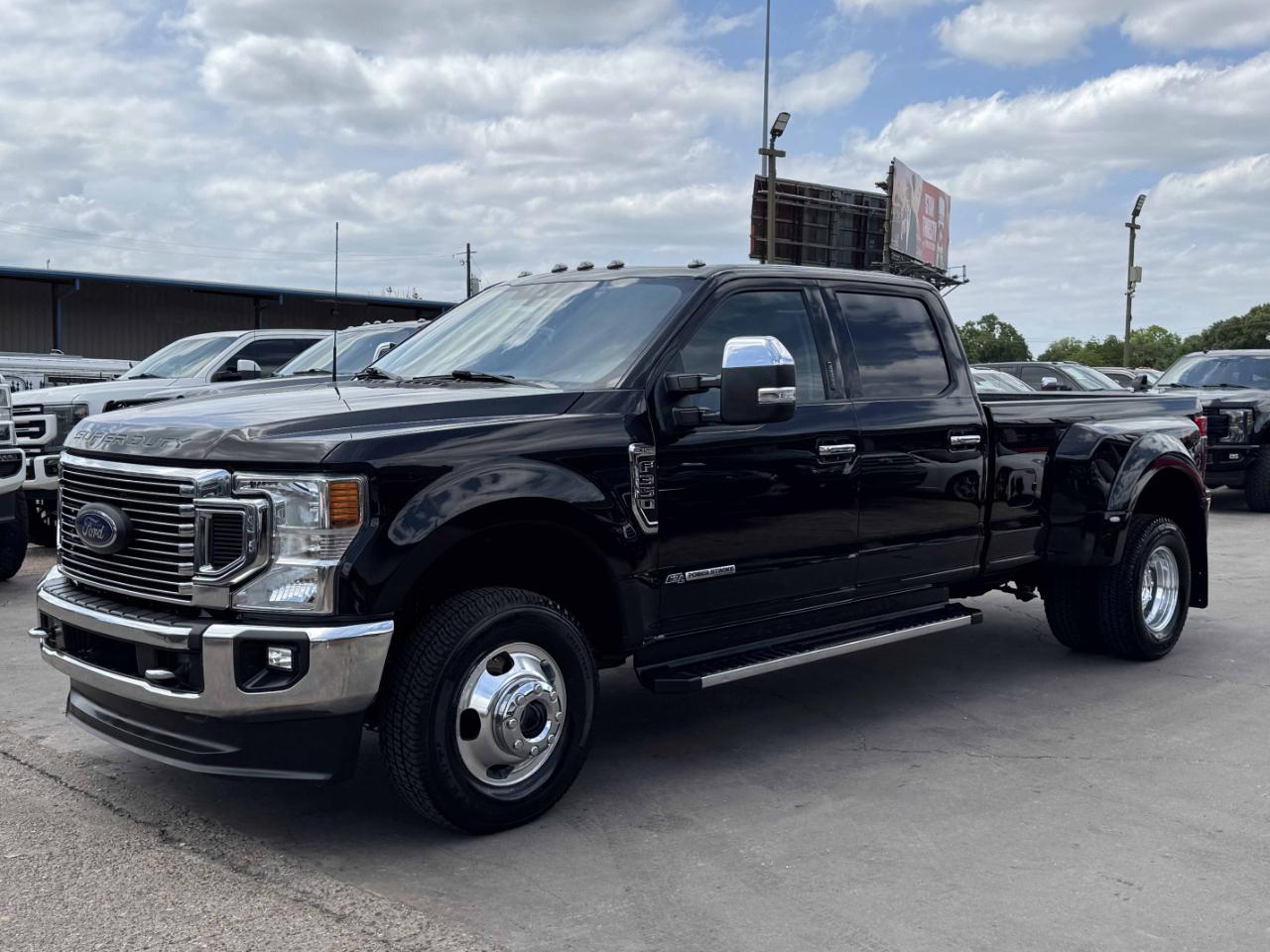 Ford Super Duty F-350 DRW  2022