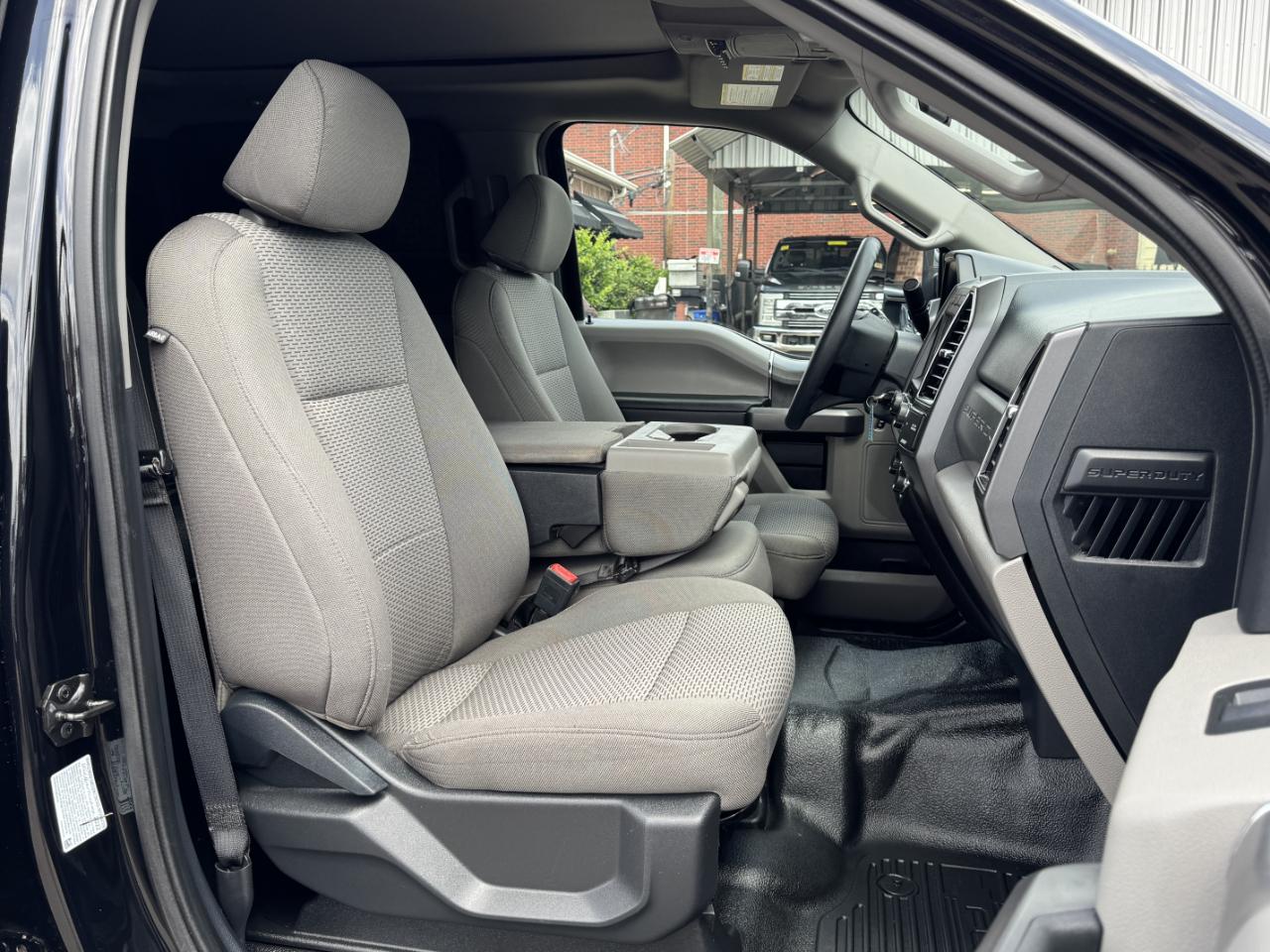 Ford Super Duty F-350 DRW  2022