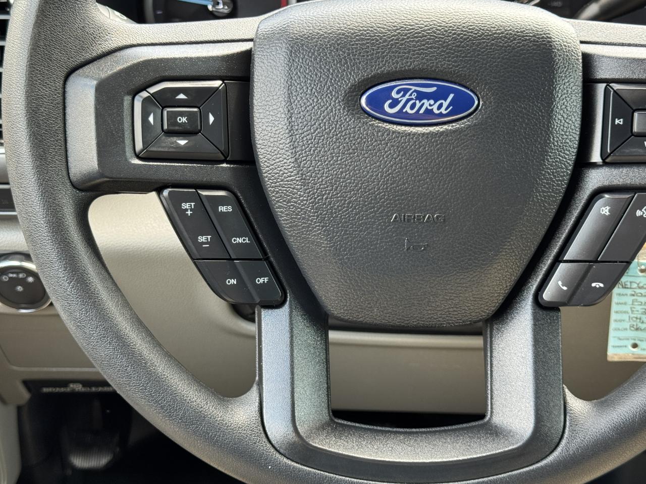 Ford Super Duty F-350 DRW  2022