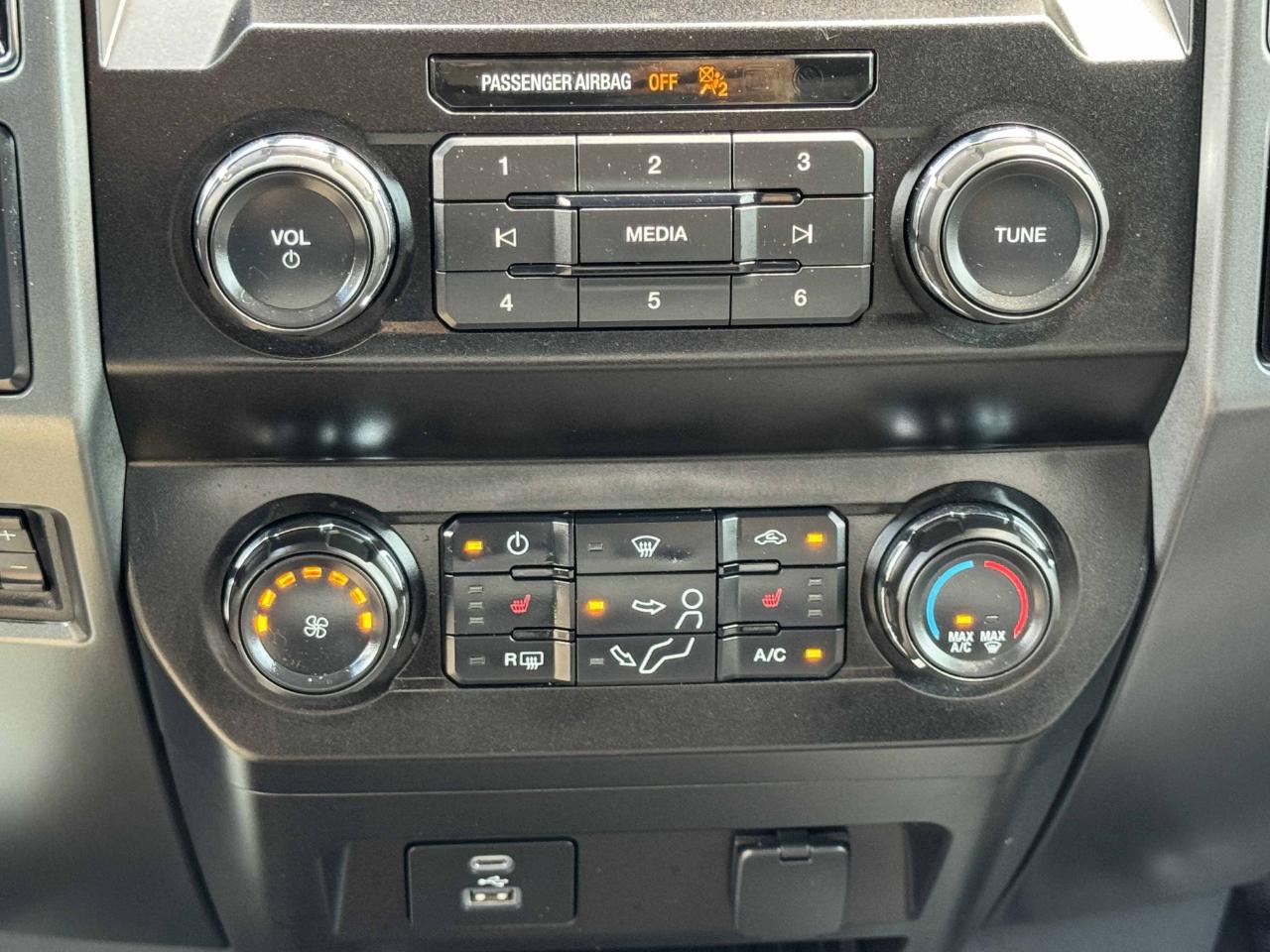 Ford Super Duty F-350 DRW  2022