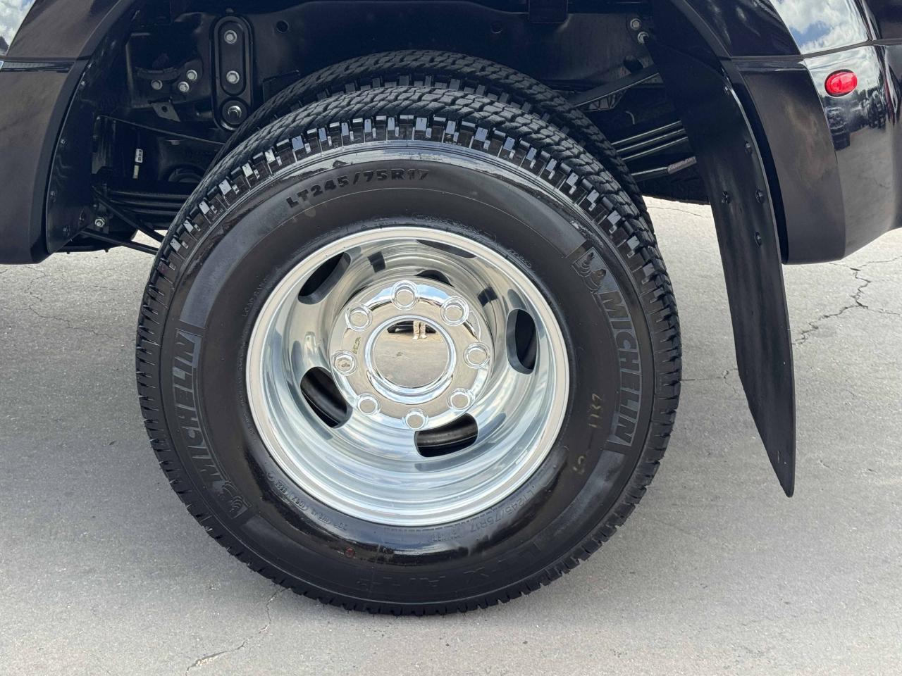 Ford Super Duty F-350 DRW  2022