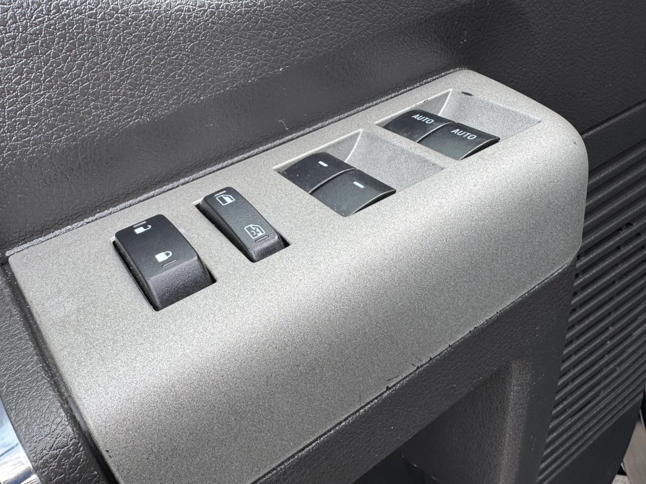 Ford Super Duty F-250 SRW  2015