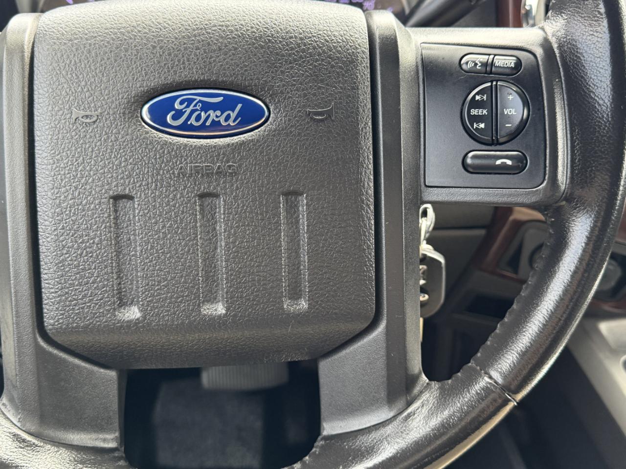 Ford Super Duty F-250 SRW  2015