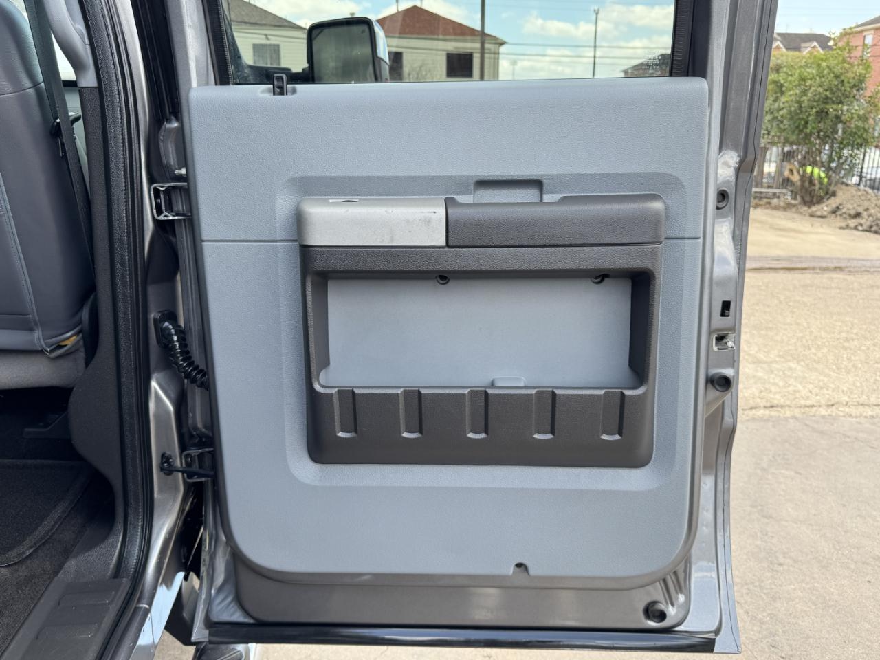 Ford Super Duty F-250 SRW  2013