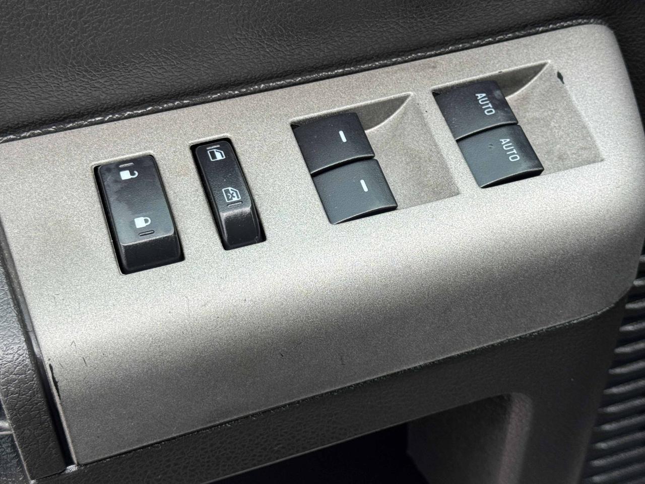 Ford Super Duty F-250 SRW  2014