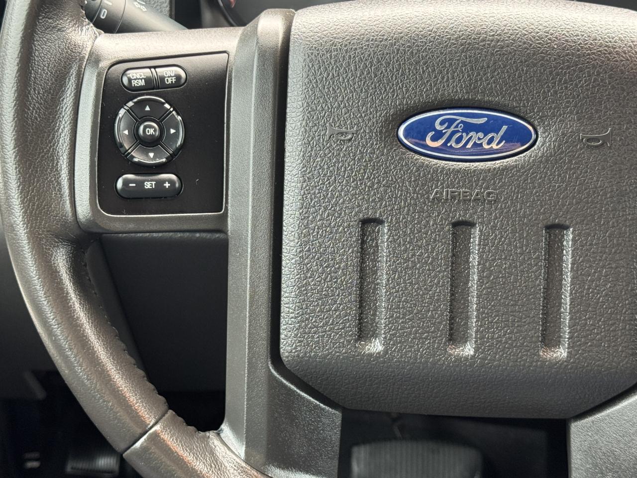 Ford Super Duty F-250 SRW  2014