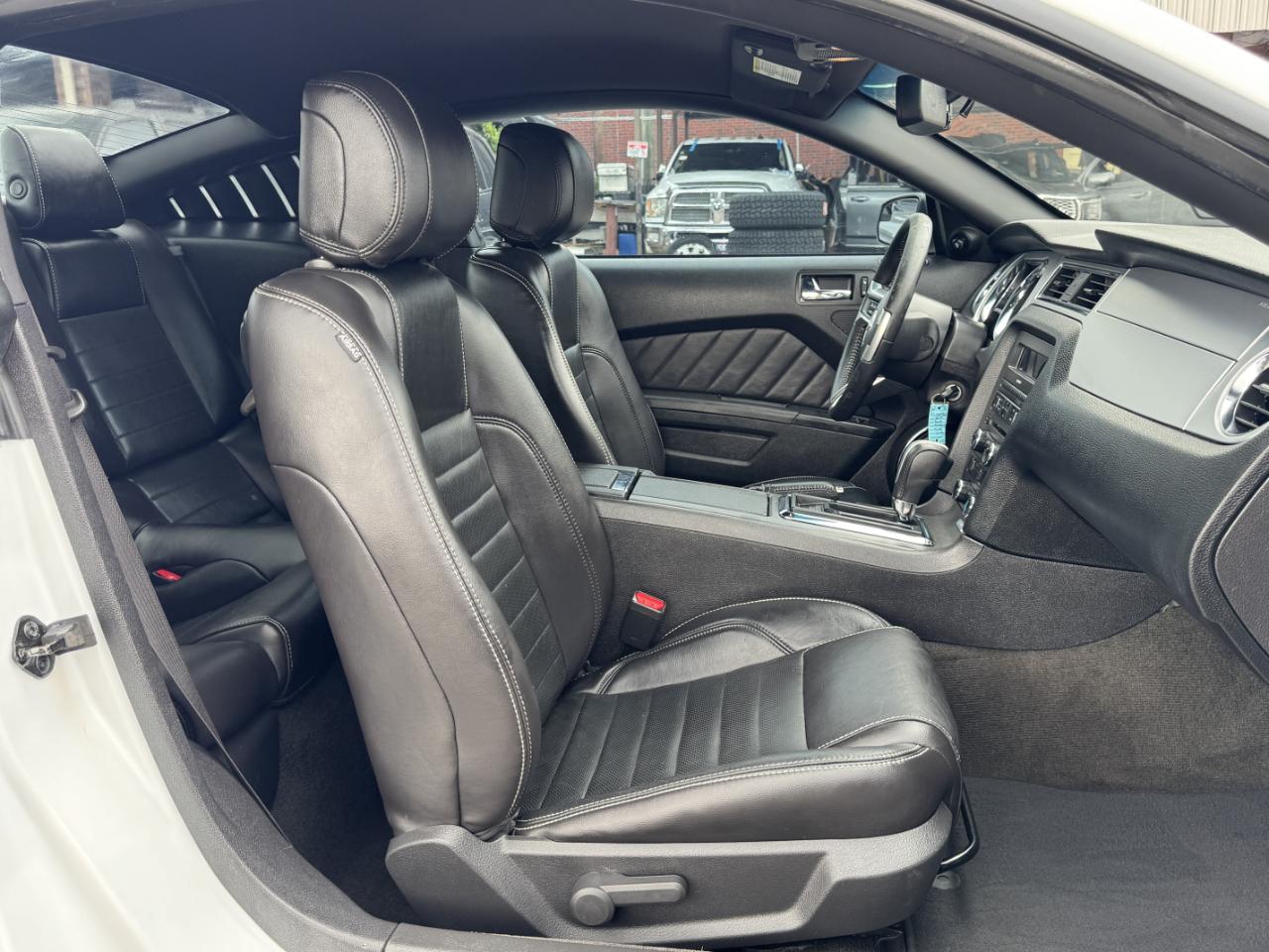 Ford Mustang  2014