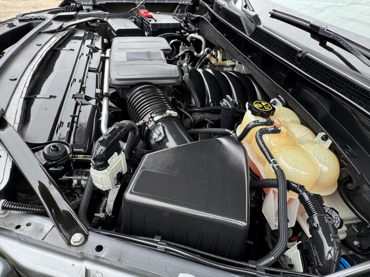 GMC Yukon Denali 4WD 2022