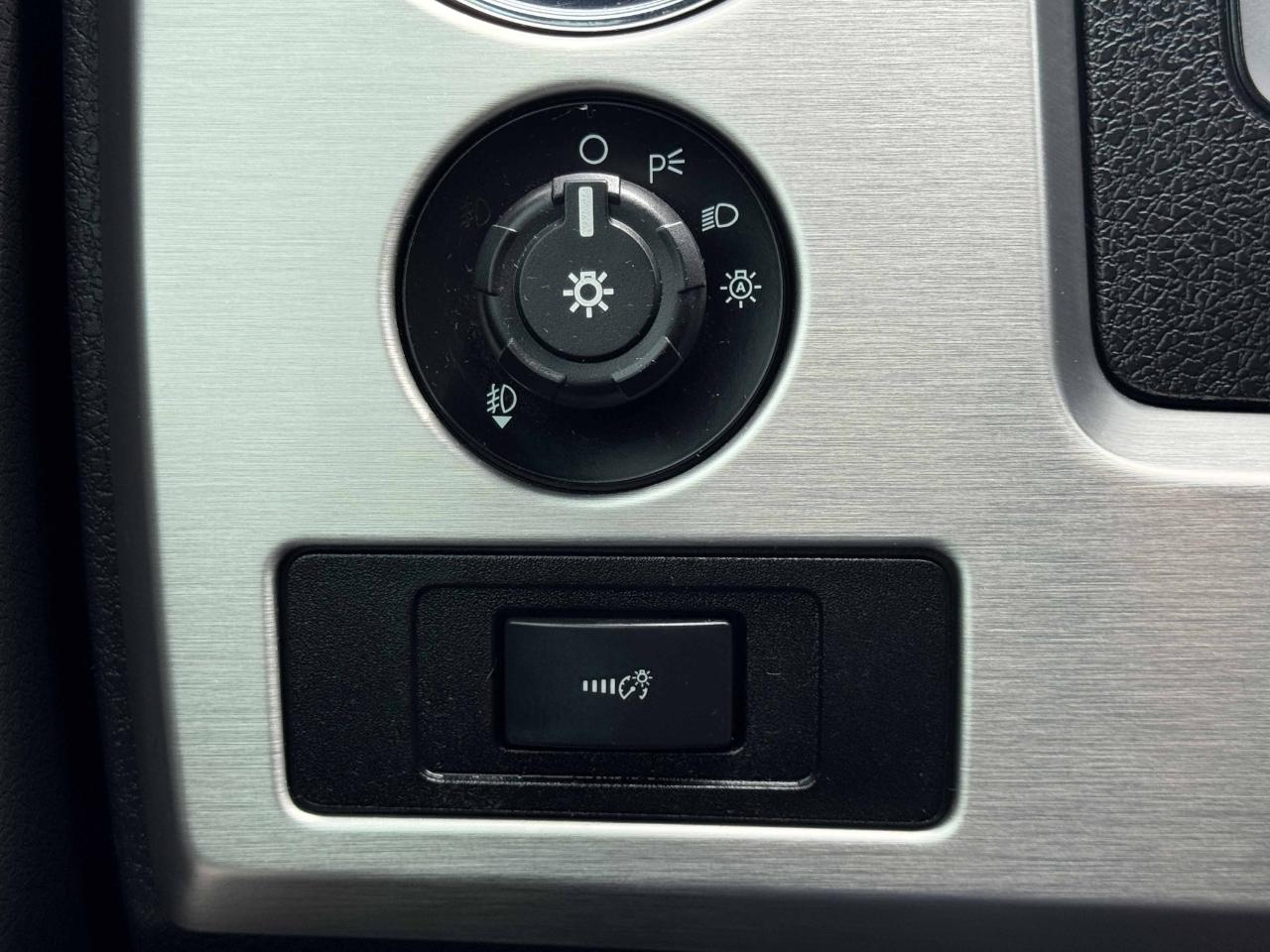Ford F-150 Platinum SuperCrew 4WD 2013