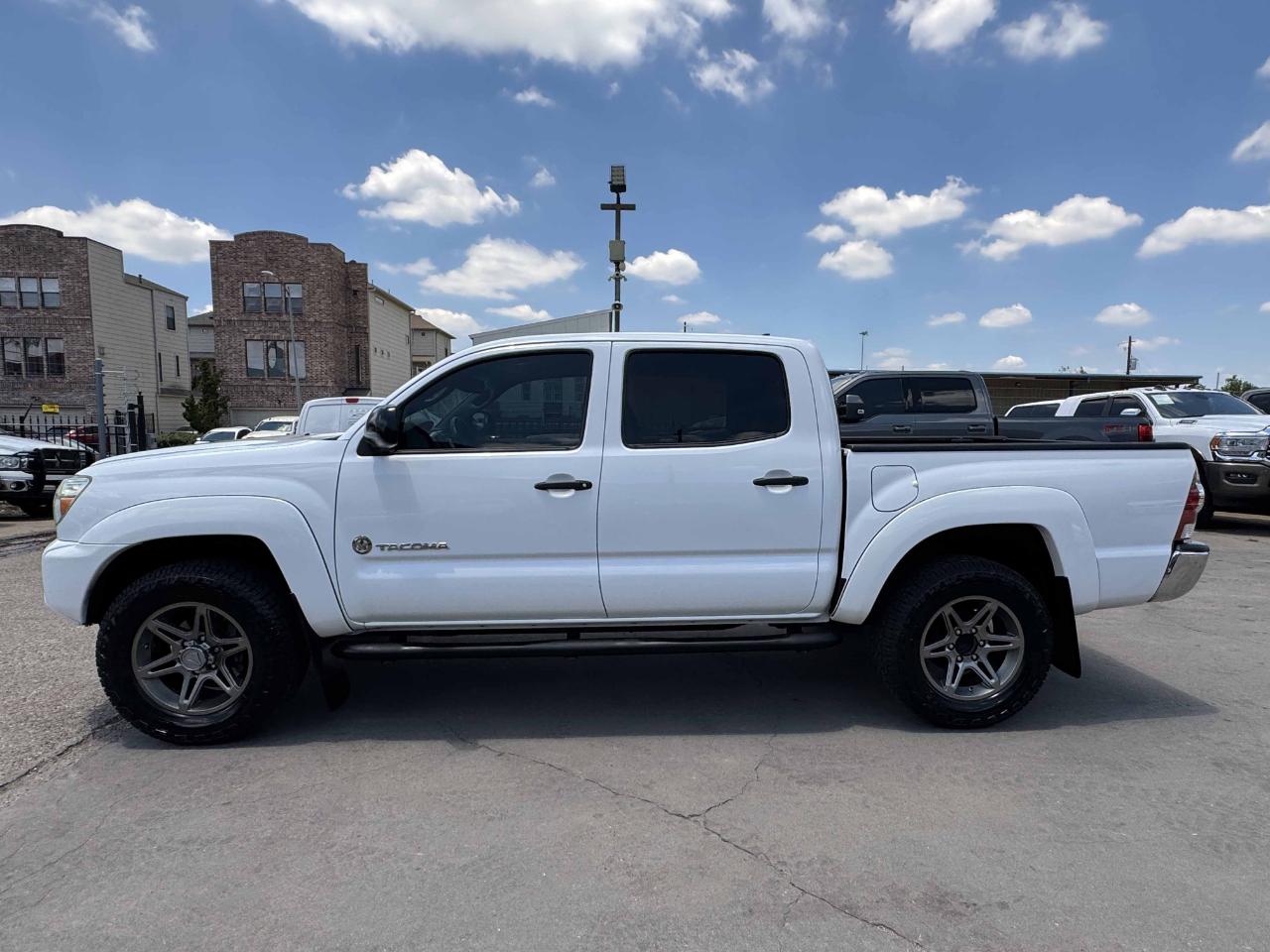 Toyota Tacoma  2012