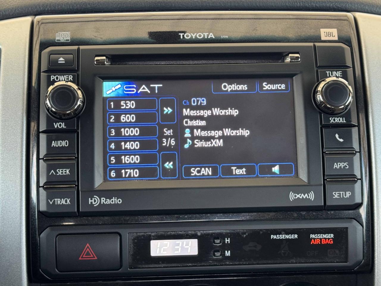 Toyota Tacoma  2012