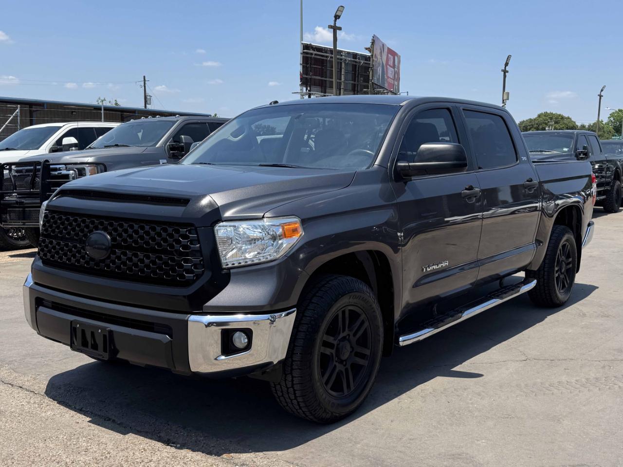 Toyota Tundra  2016