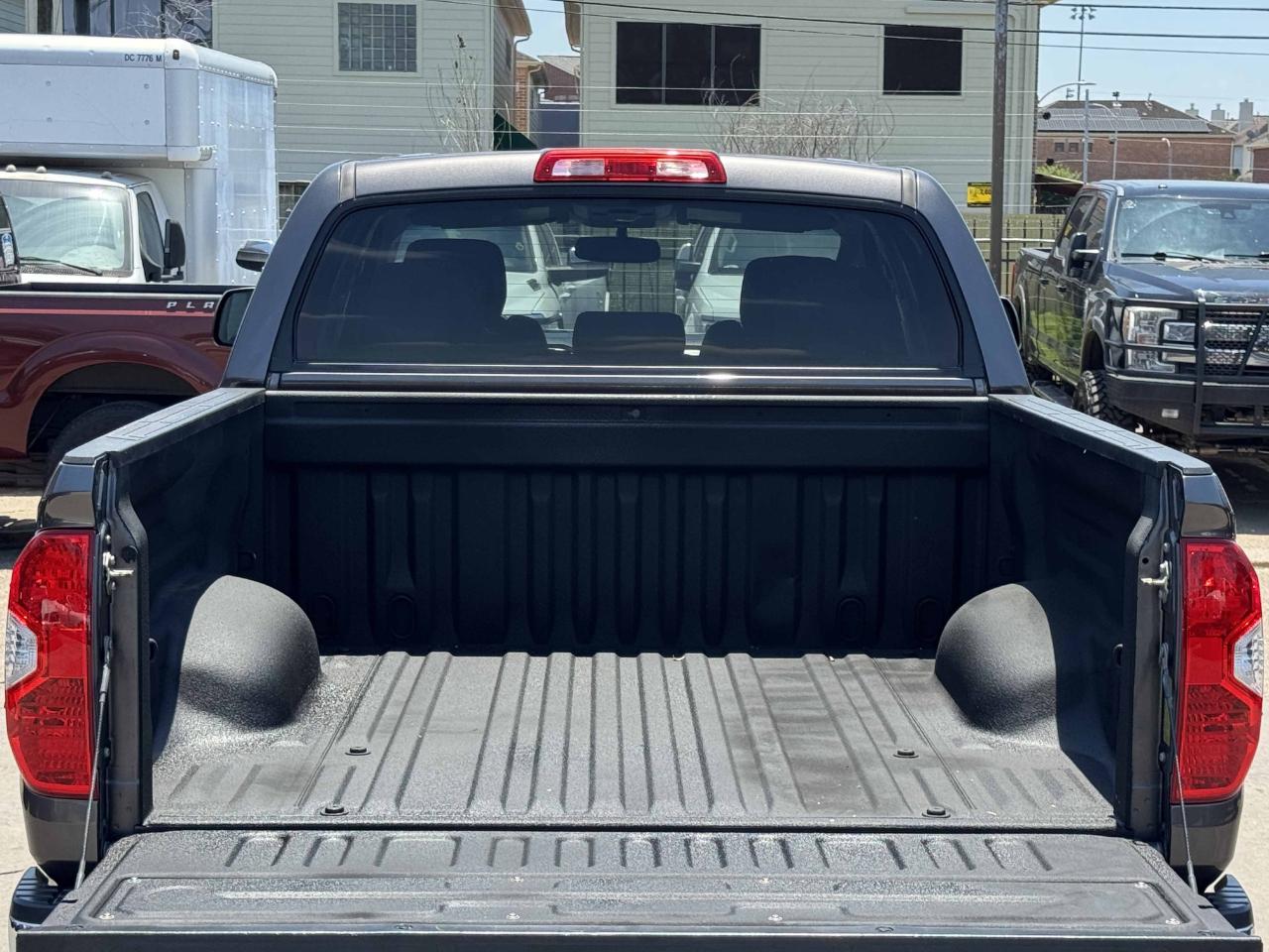 Toyota Tundra  2016