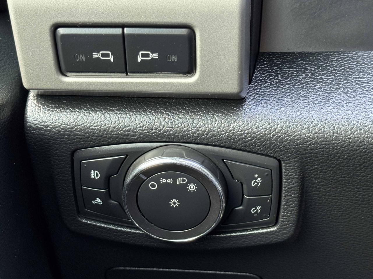 Ford F-150 Lariat SuperCrew 4WD 2016