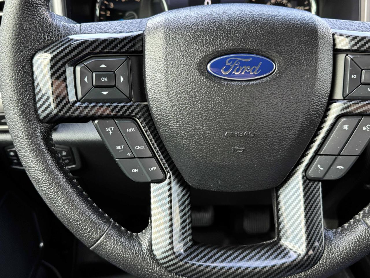 Ford F-150 Lariat SuperCrew 4WD 2016