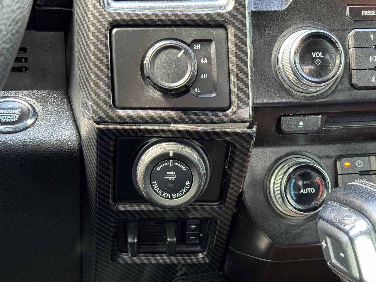 Ford F-150 Lariat SuperCrew 4WD 2016