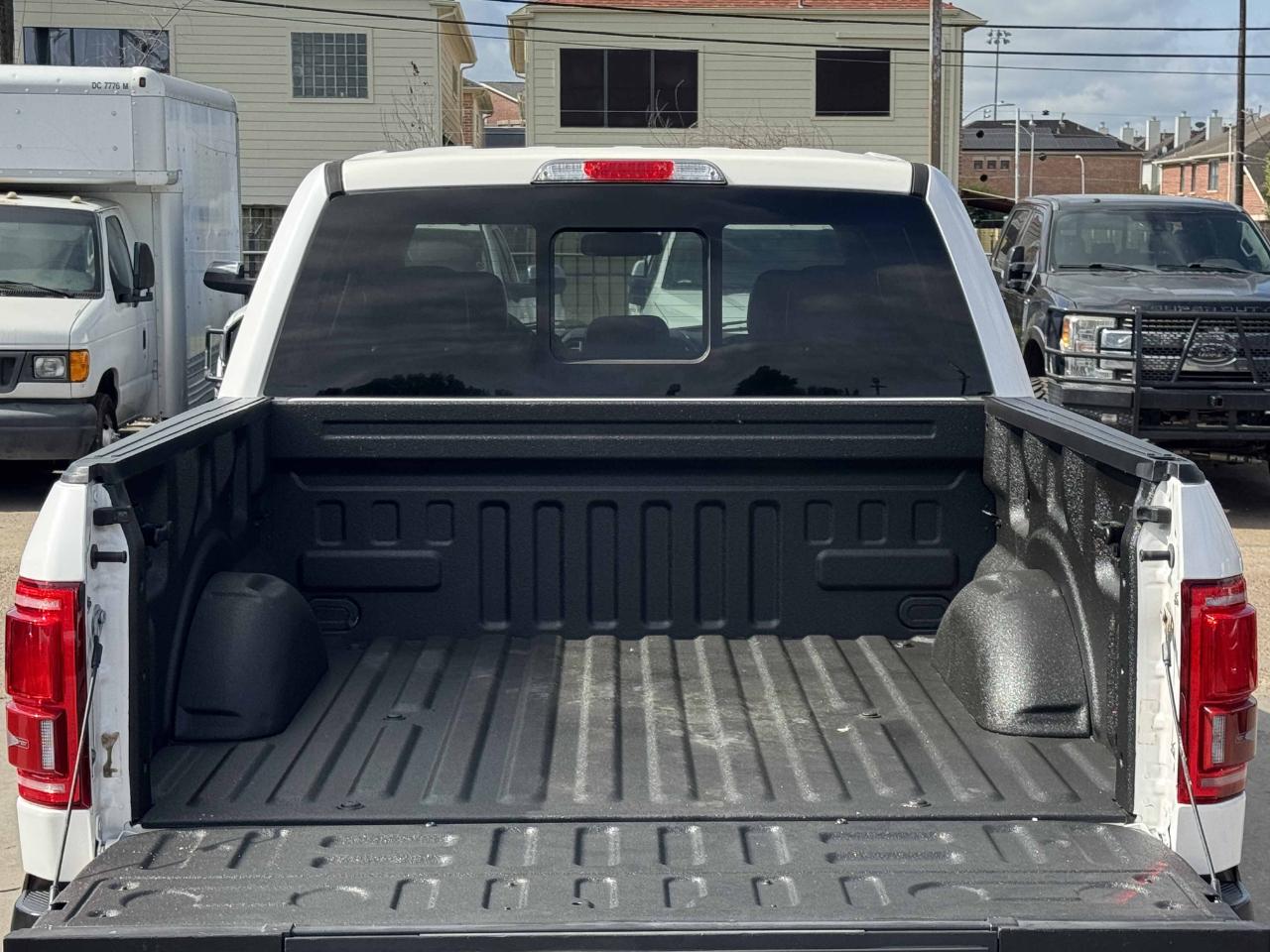 Ford F-150 Lariat SuperCrew 4WD 2016
