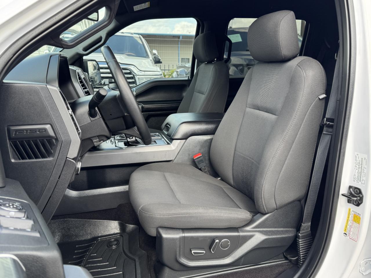 Ford F-150 XLT SuperCrew 2WD 2018