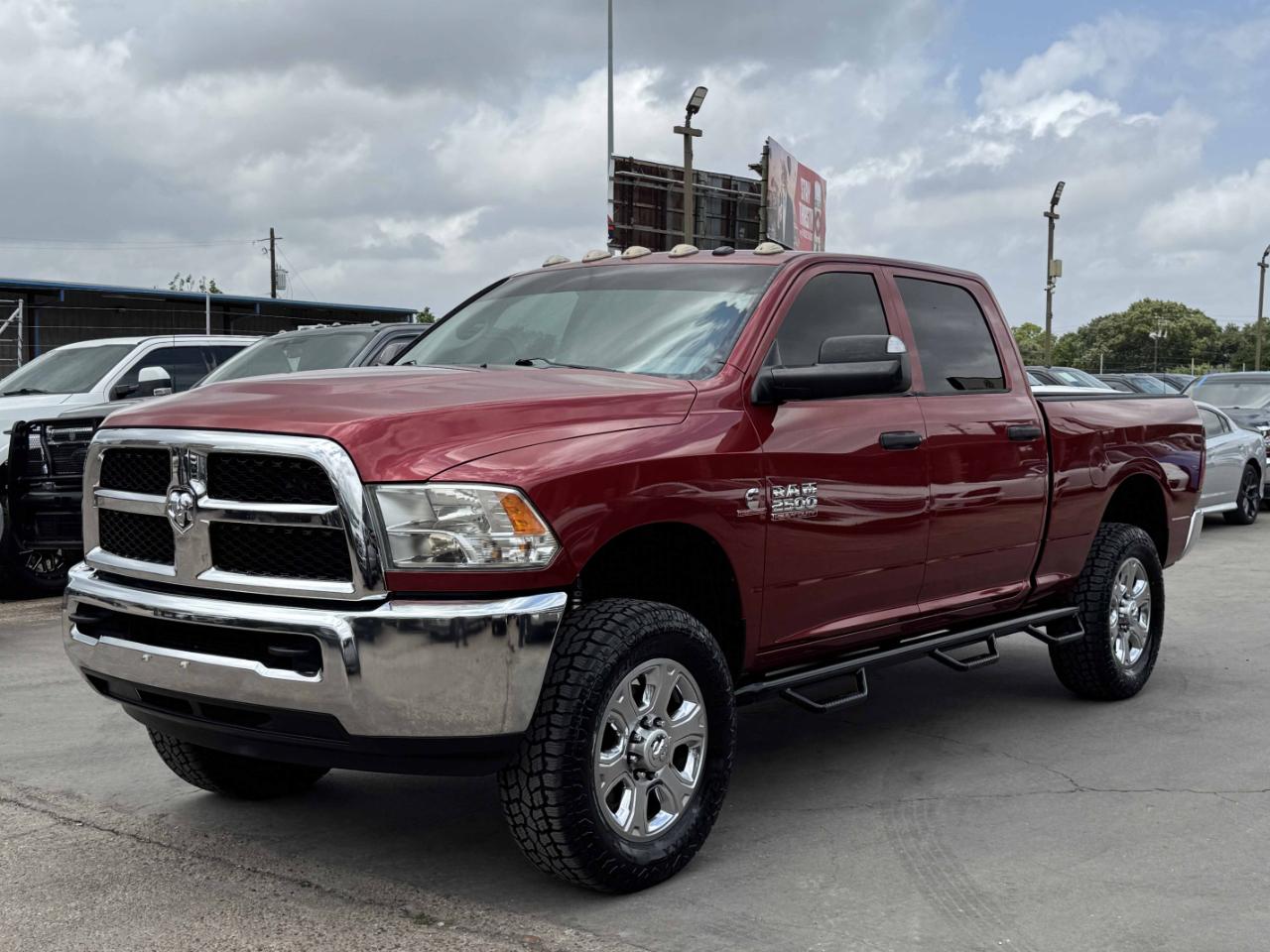 RAM 2500 Tradesman Crew Cab 4WD 2014