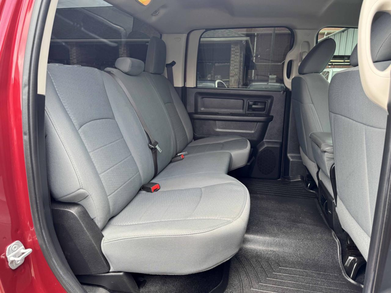RAM 2500 Tradesman Crew Cab 4WD 2014