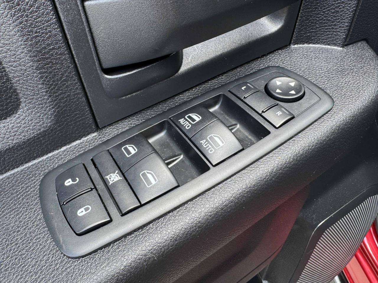RAM 2500 Tradesman Crew Cab 4WD 2014
