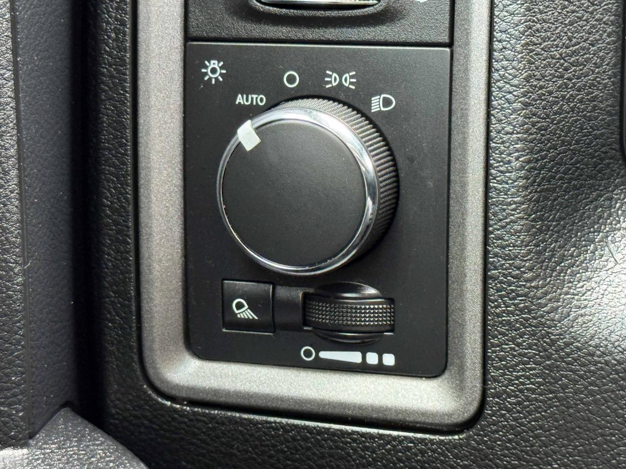 RAM 2500 Tradesman Crew Cab 4WD 2014