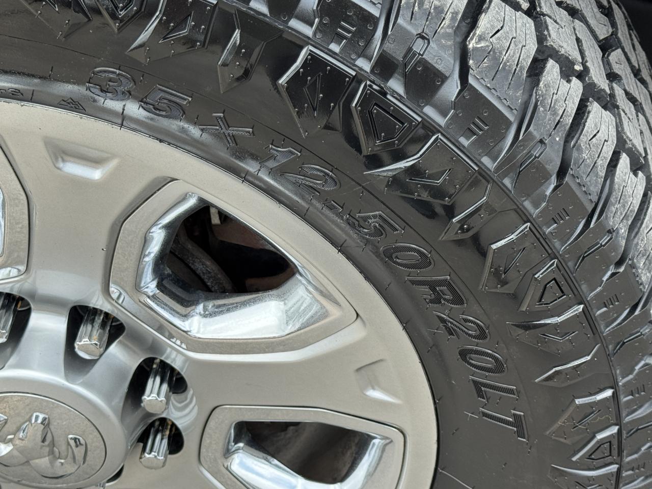 RAM 2500 Tradesman Crew Cab 4WD 2014