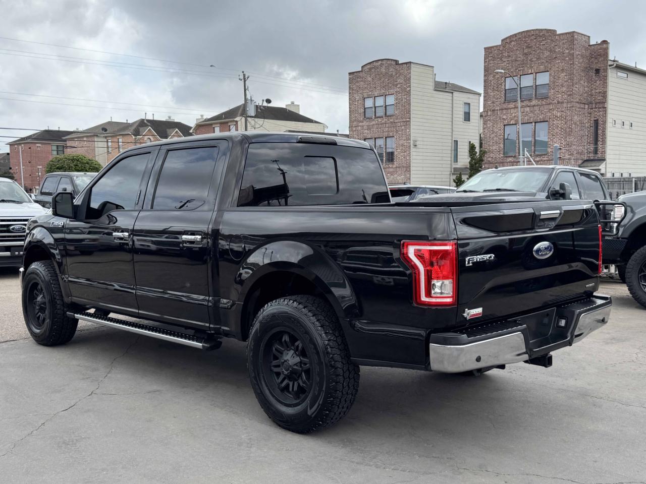 Ford F-150 XLT SuperCrew 2WD 2015