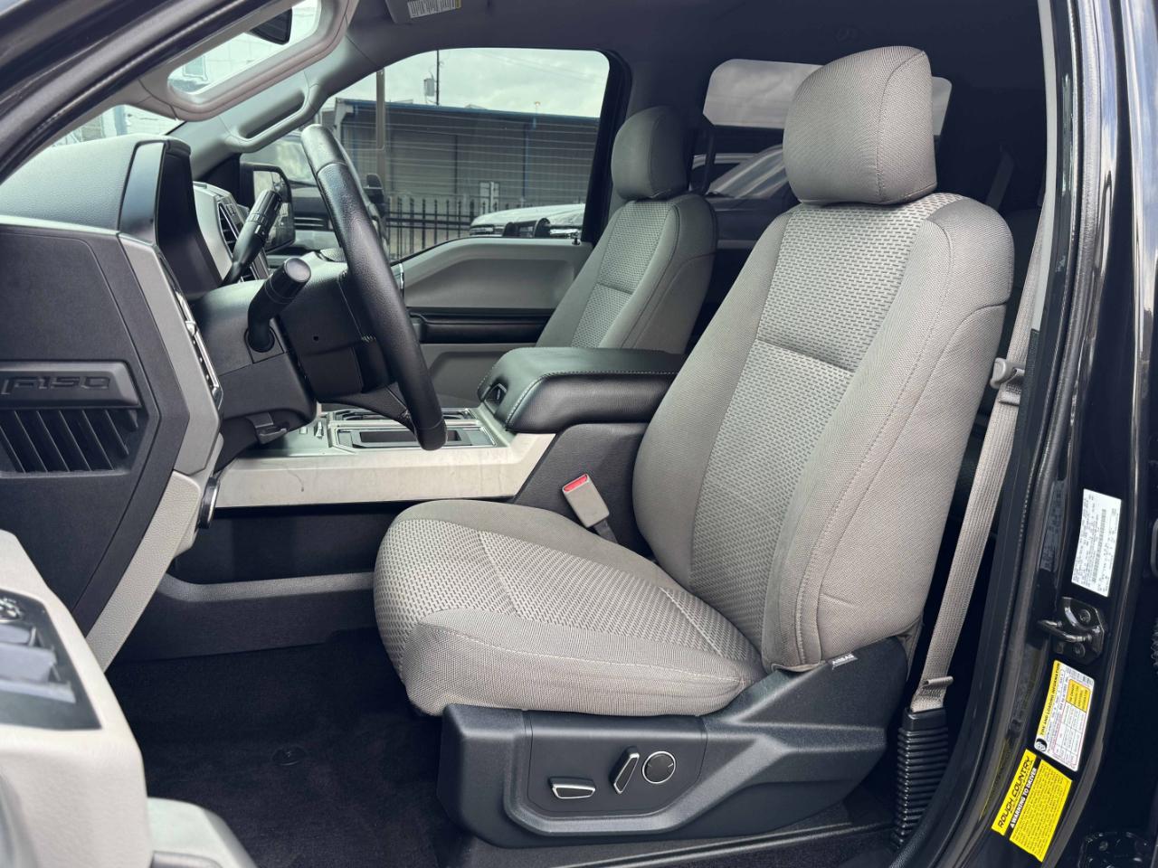 Ford F-150 XLT SuperCrew 2WD 2015