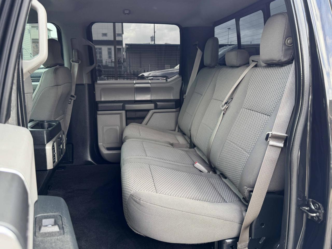 Ford F-150 XLT SuperCrew 2WD 2015