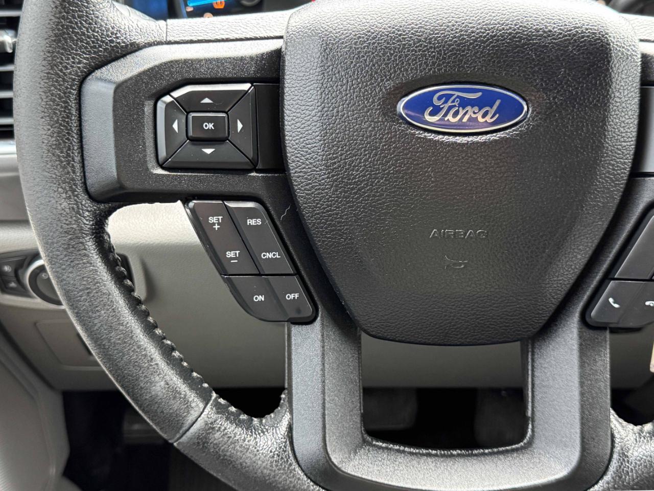 Ford F-150 XLT SuperCrew 2WD 2015
