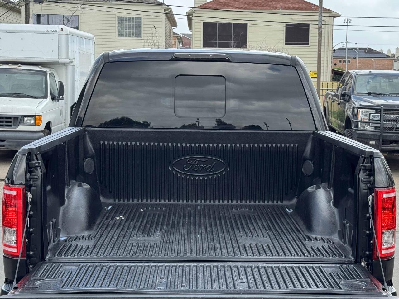 Ford F-150 XLT SuperCrew 2WD 2015