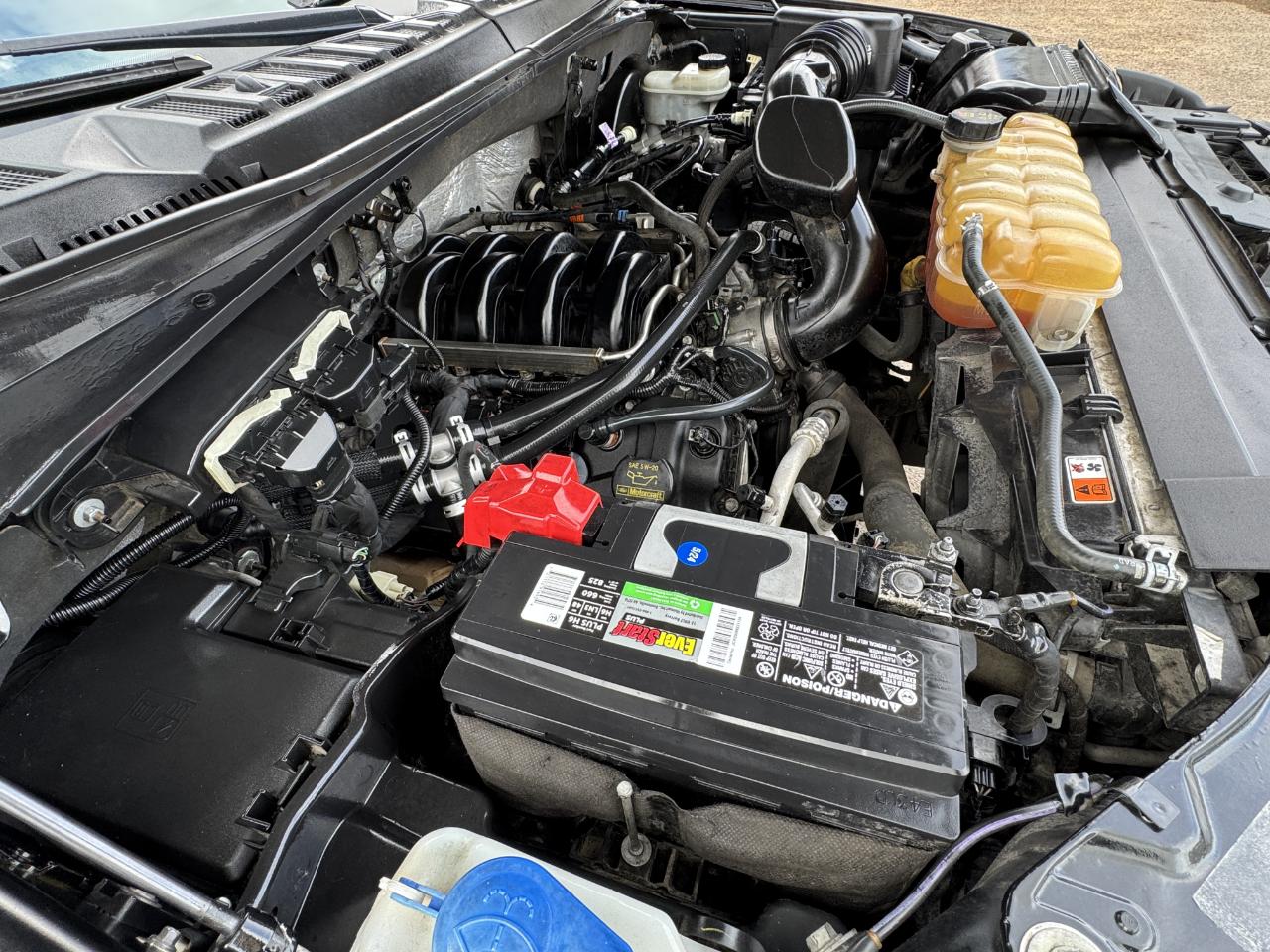 Ford F-150 XLT SuperCrew 2WD 2015