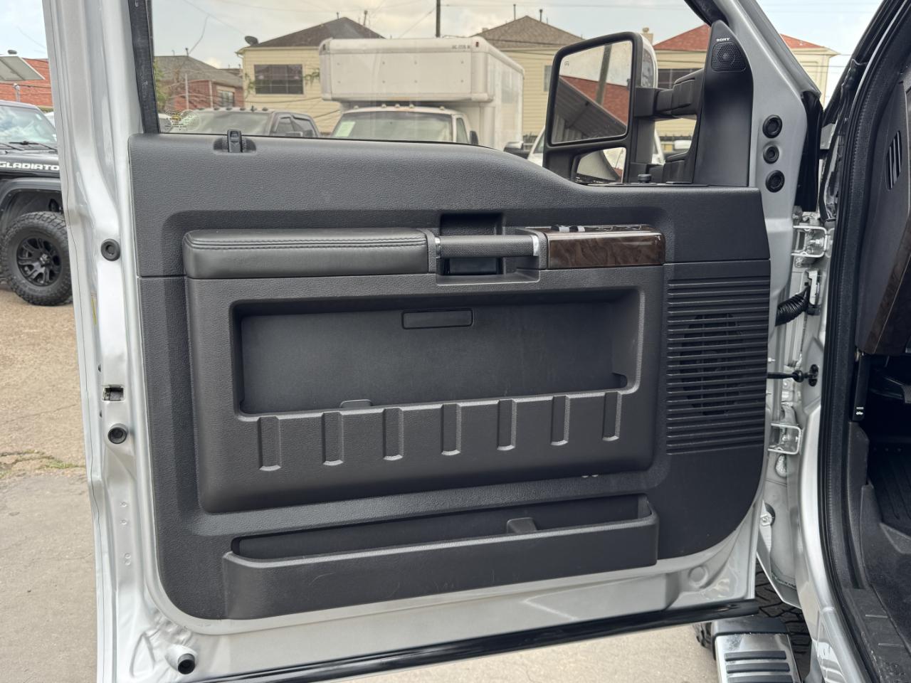Ford Super Duty F-350 SRW  2013