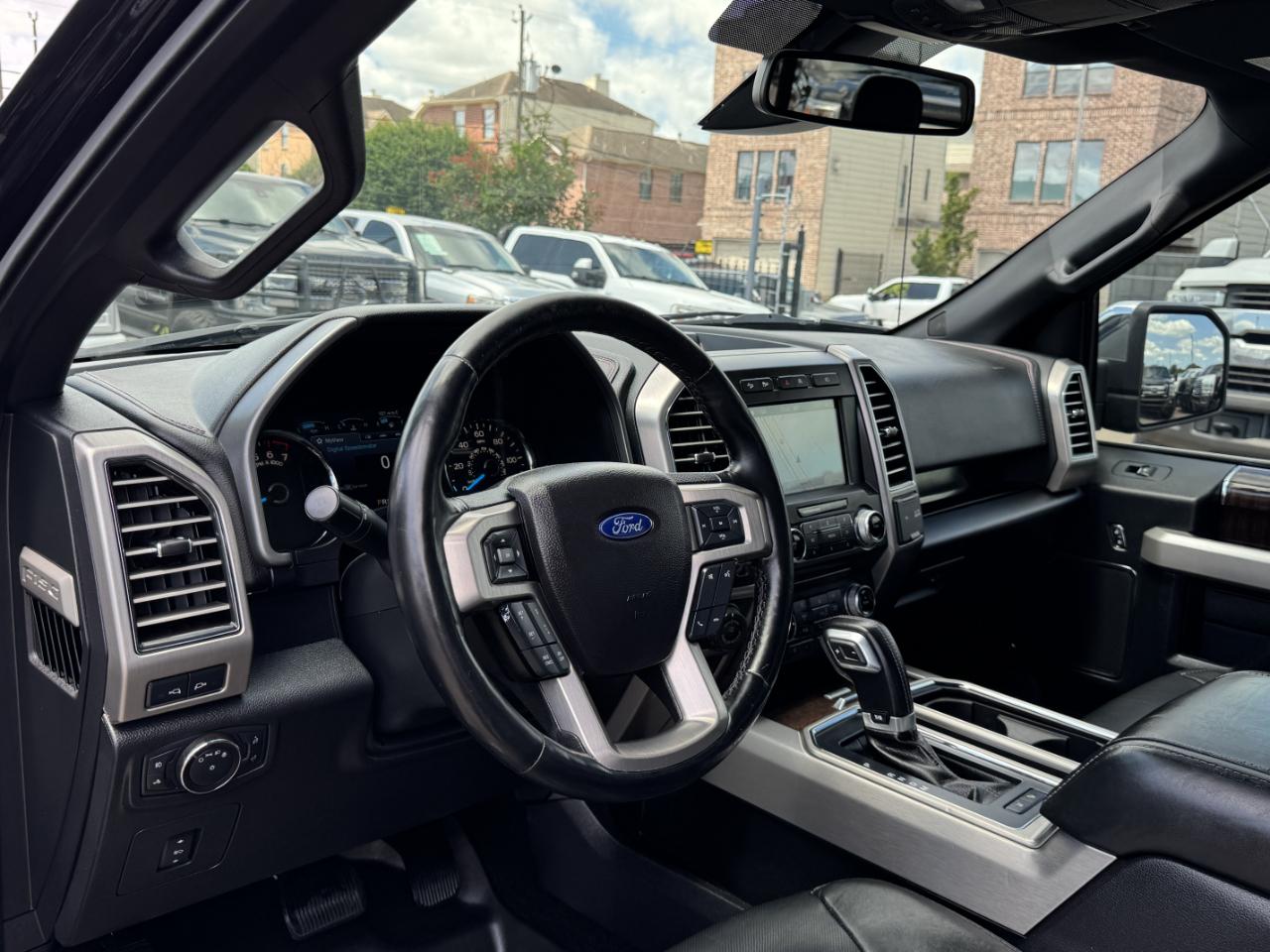 Ford F-150 Platinum SuperCrew 4WD 2017
