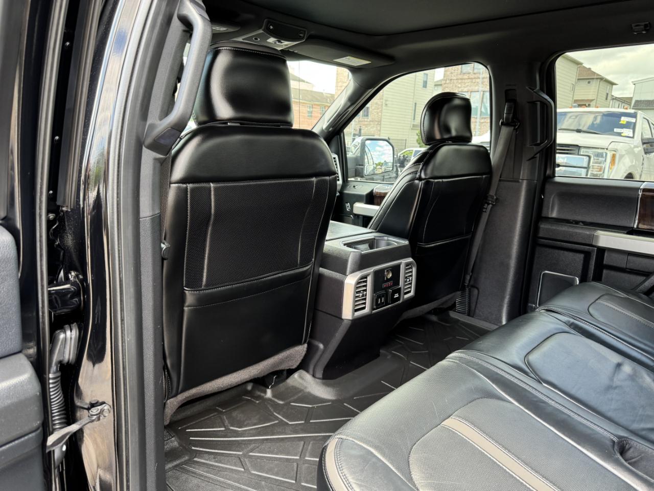 Ford F-150 Platinum SuperCrew 4WD 2017