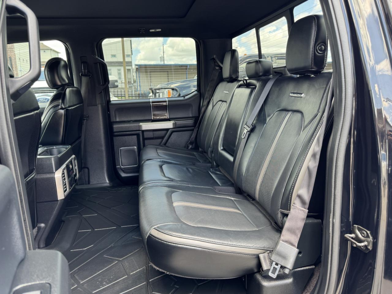 Ford F-150 Platinum SuperCrew 4WD 2017