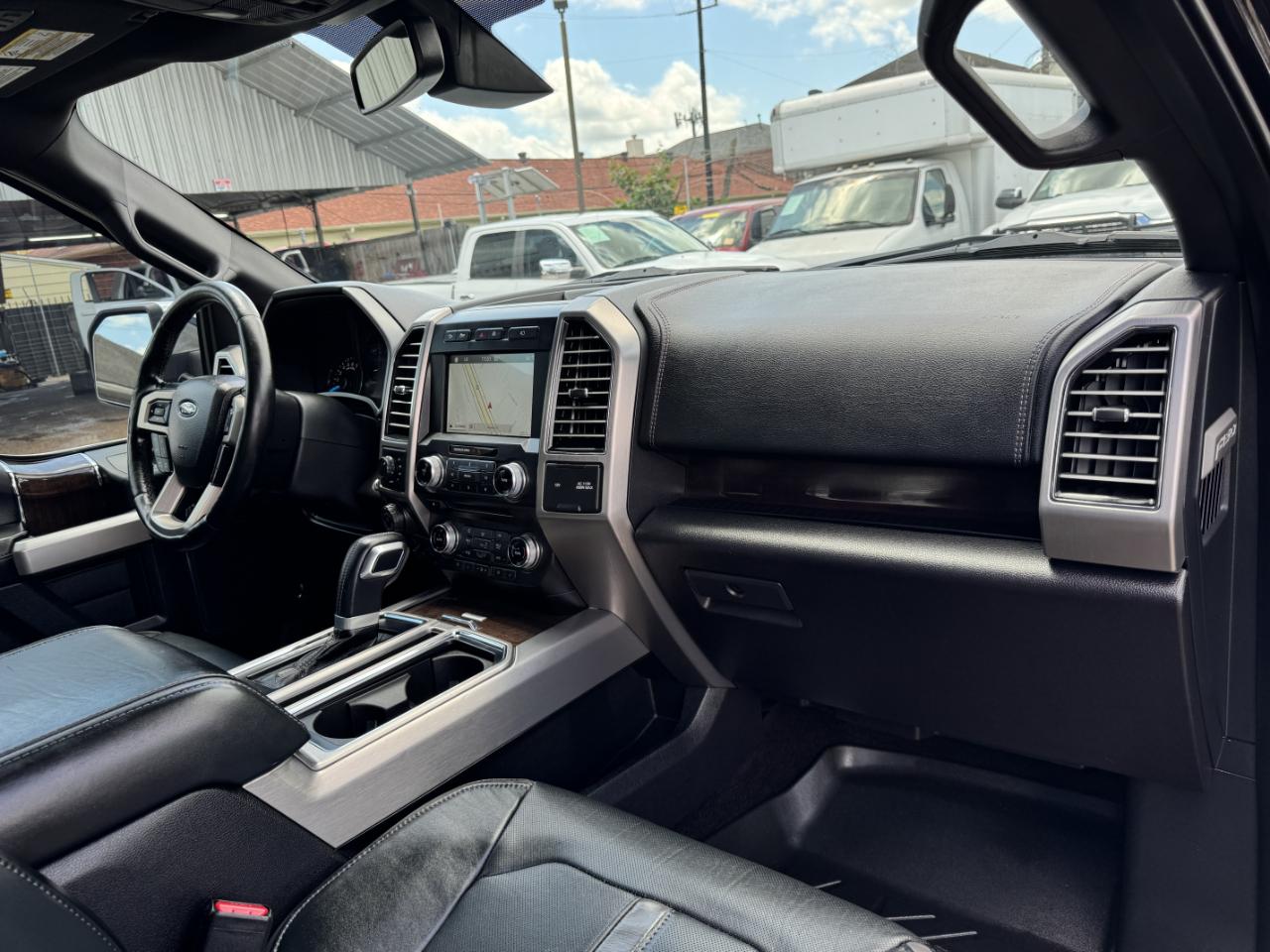 Ford F-150 Platinum SuperCrew 4WD 2017