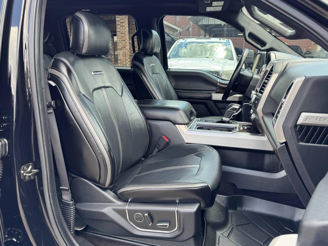 Ford F-150 Platinum SuperCrew 4WD 2017