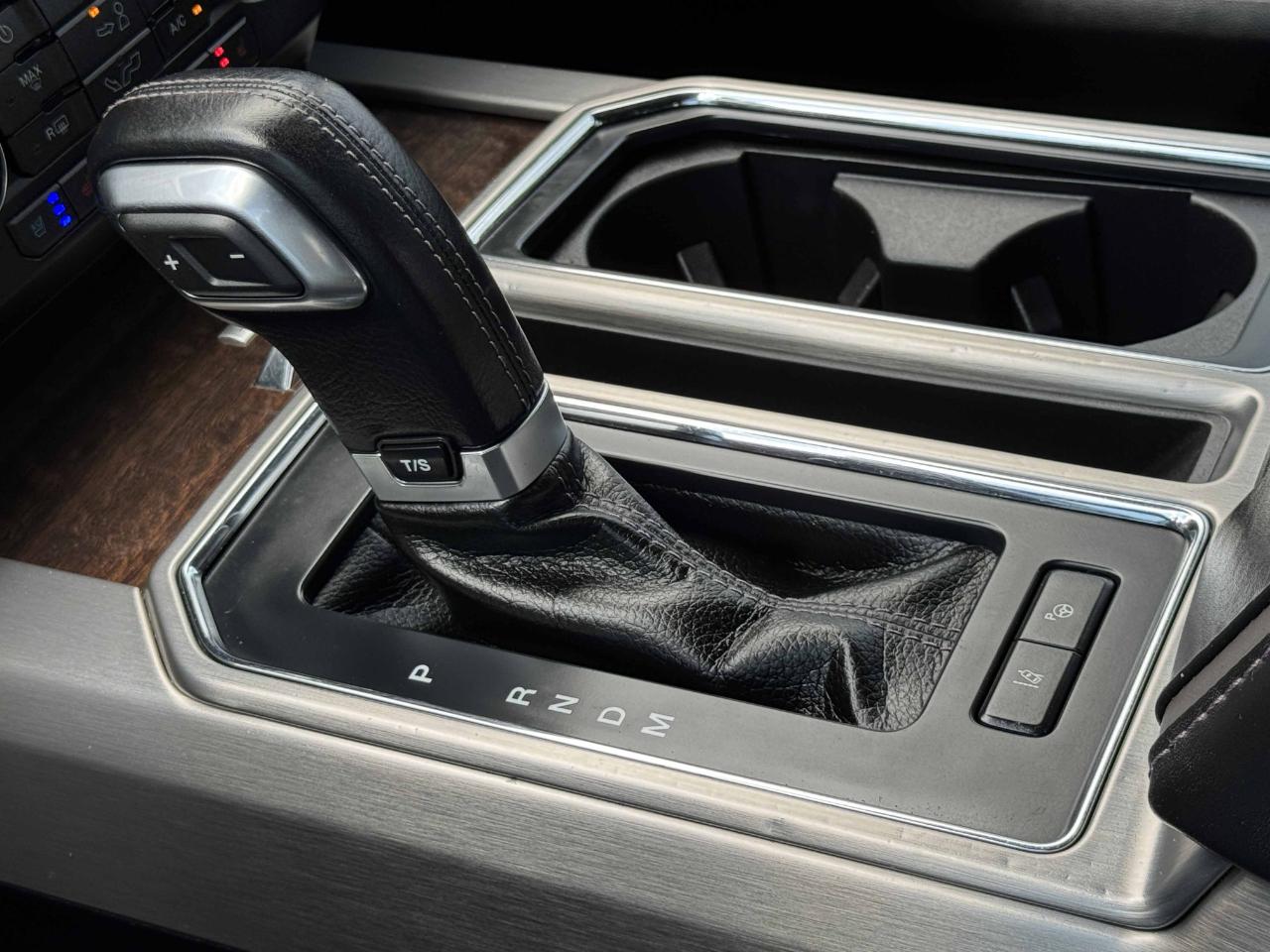 Ford F-150 Platinum SuperCrew 4WD 2017