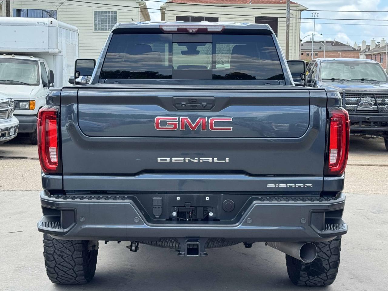 GMC Sierra 2500HD Denali Crew Cab 4WD 2020