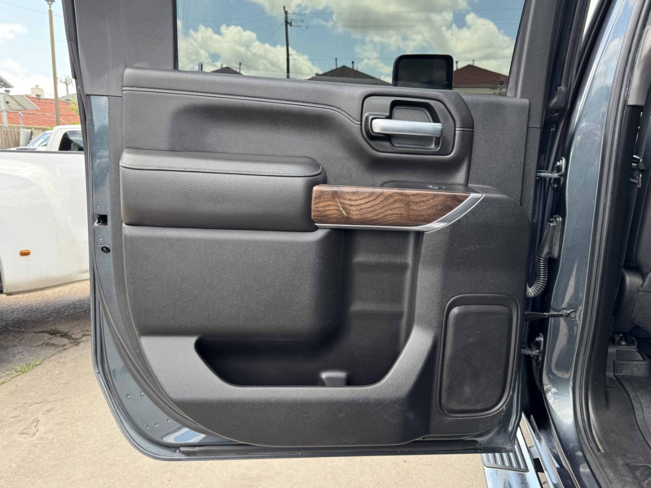 GMC Sierra 2500HD Denali Crew Cab 4WD 2020