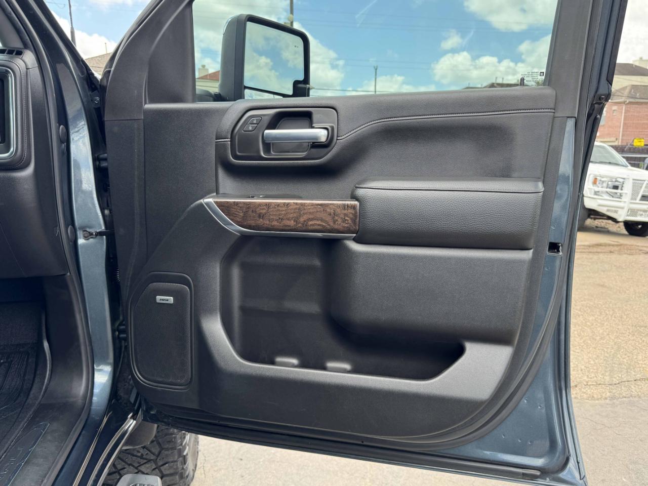 GMC Sierra 2500HD Denali Crew Cab 4WD 2020